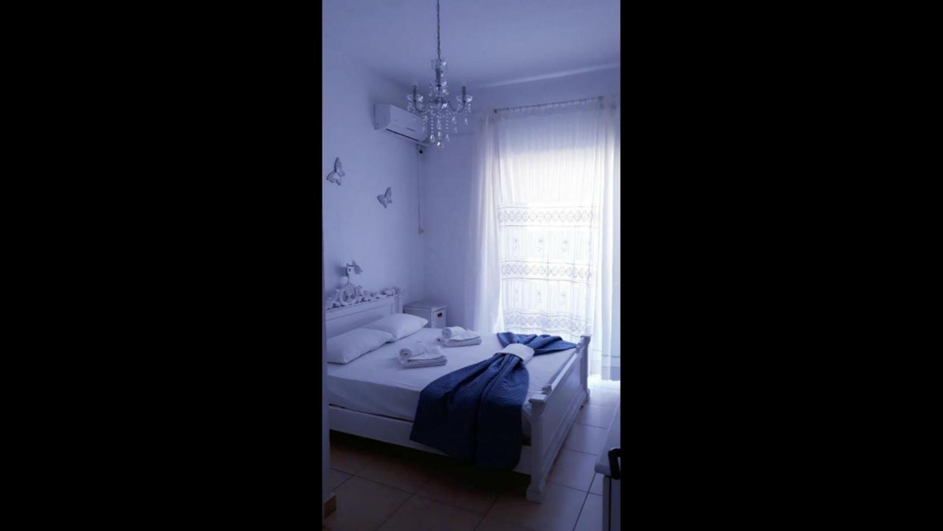 Christos Rooms Paleohóra Szoba fotó
